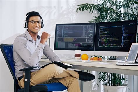 is a software engineer a programmer