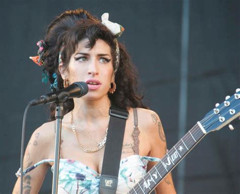 is amy winehouse died