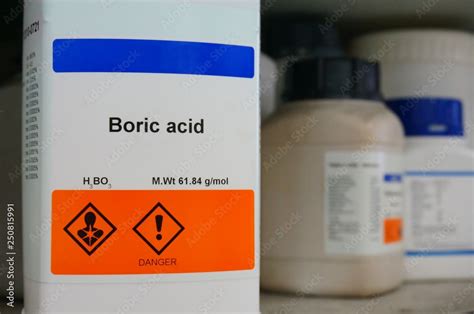is boric acid a buffer