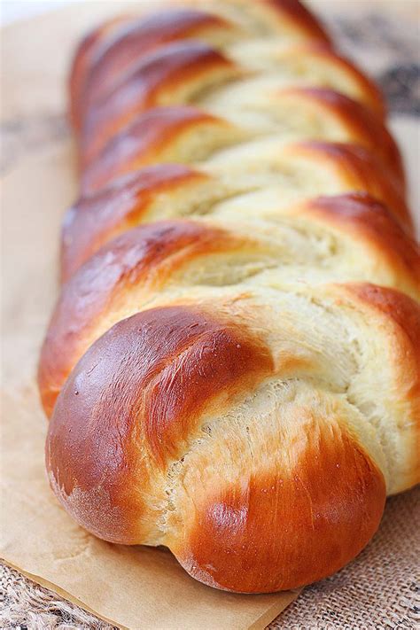 is bread make with egg