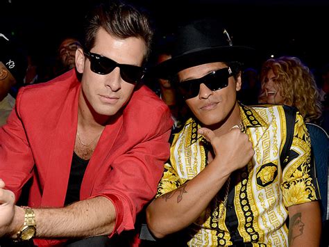 Is Bruno Mars In A Group