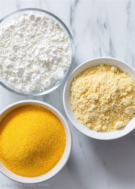 is cornmeal the same as corn flour