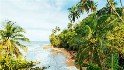 is costa rica cheap to vacation
