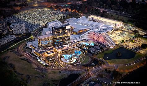 is crown casino perth open today