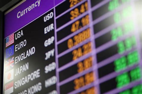 is currency exchange 24 hours