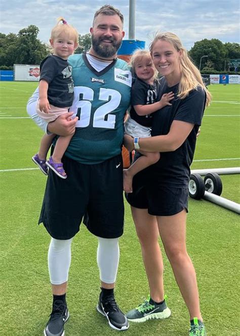 is donna kelce a single mom