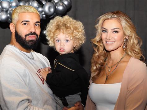is drake with his baby momma