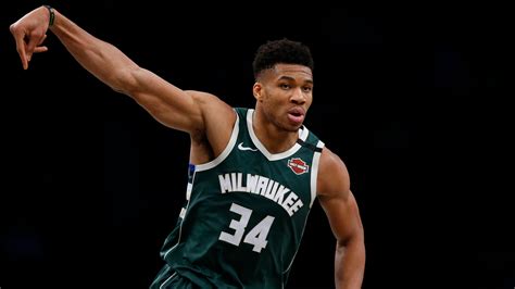 is giannis antetokounmpo playing today