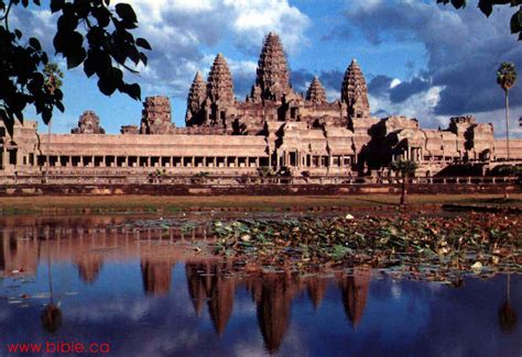 is it cheap to travel to cambodia