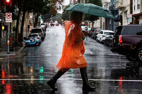 is it going to rain all day in san diego