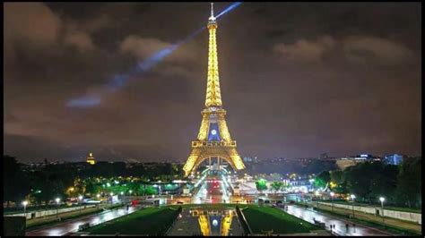 is it illegal to take a picture of the eiffel tower