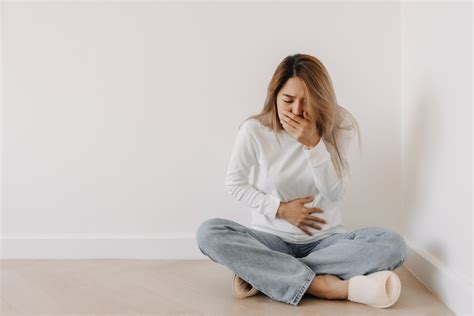 is it normal to feel more nausea in second trimester