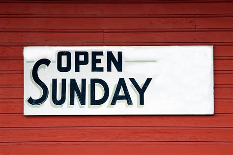 is it open on sunday