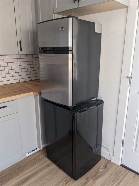 Is It Safe To Stack Two Mini Fridges On Top Of Each Other