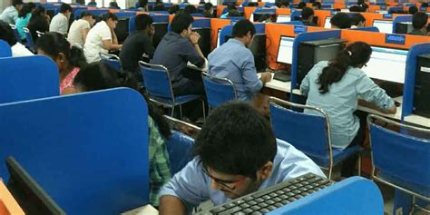 is jee main exam conducted online