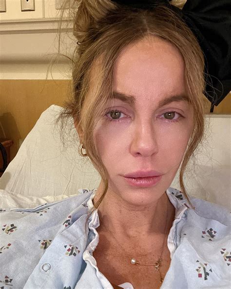is kate beckinsale still in the hospital
