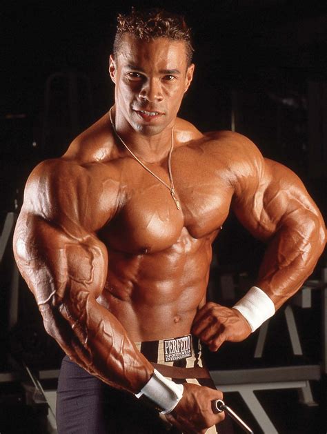 is kevin levrone alive