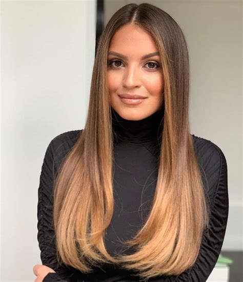  79 Stylish And Chic Is Long Straight Hair In Style 2023 For Hair Ideas