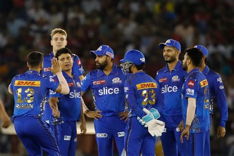 is mumbai indians qualified for playoffs