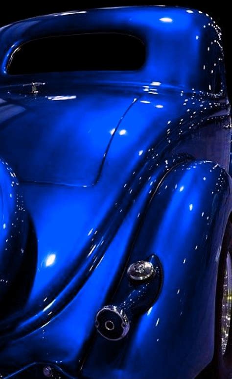 is navy blue a good car color