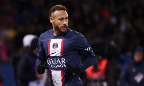 is neymar leaving psg to manchester united