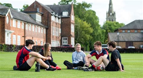 Is Oakham A Good School