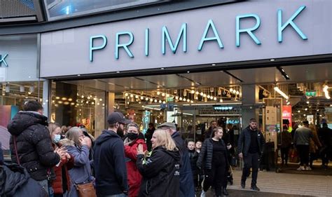 is primark open on boxing day 2023