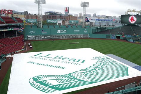 is red sox game postponed today