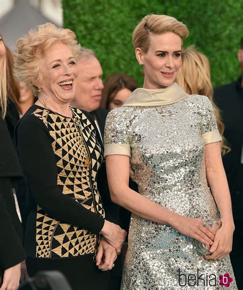 is sarah paulson married to holland taylor
