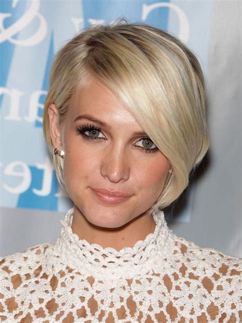 Unique Is Short Hair Good For Oblong Faces With Simple Style