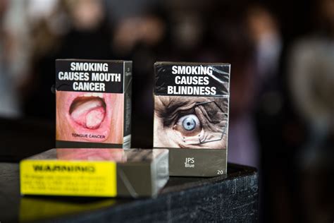 is smoking legal in australia