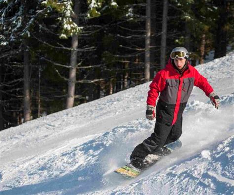 Is Snowboarding More Difficult Than Skiing