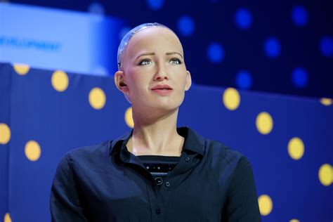 We Talked To Sophia — The AI Robot That Once Said It Would �Destroy