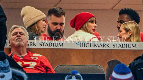 is taylor swift at the chiefs bills game