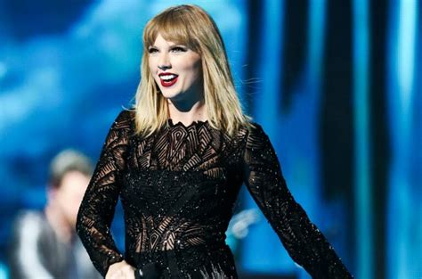 is taylor swift popular globally