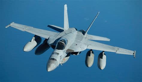 is the f18 a 4th generation fighter