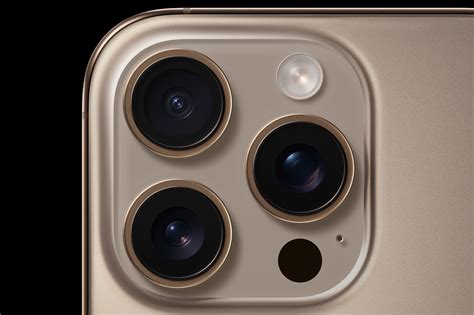 is the iphone 16 pro and pro max camera the same size