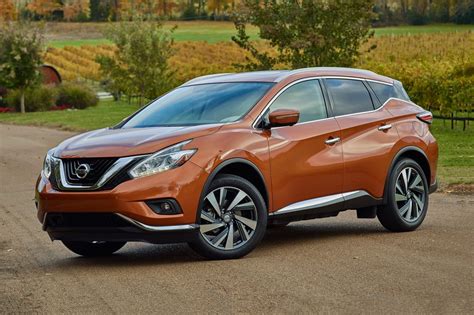 is the nissan murano an suv