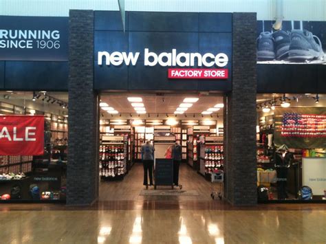 is there a new balance outlet store near me