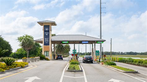 is there a toll to get on jekyll island