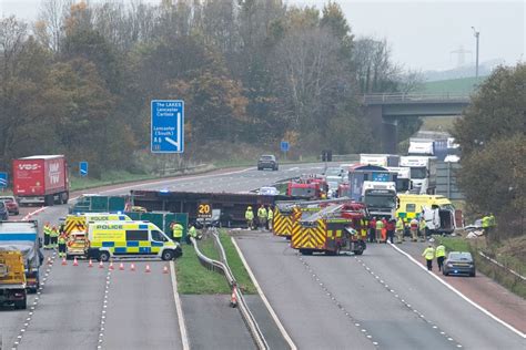 is there an accident on the m6