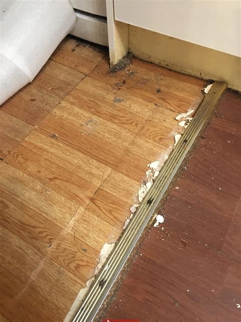 is there asbestos in flooring