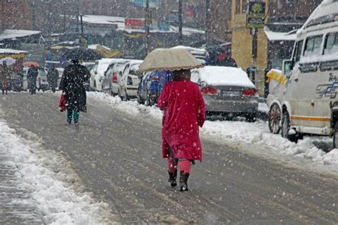 is there snowfall in srinagar in may