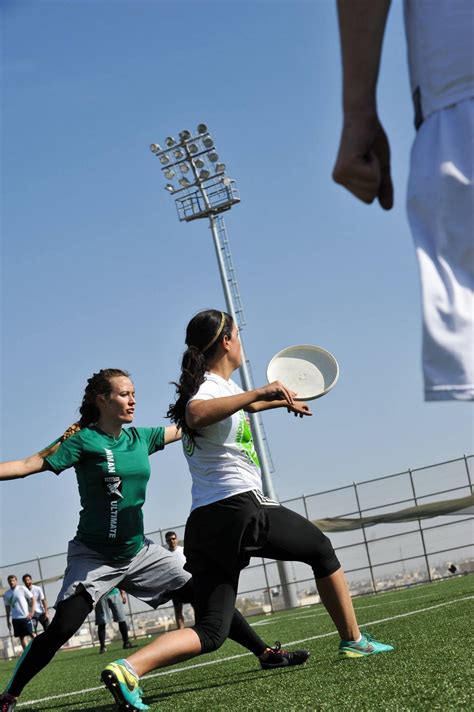 is ultimate frisbee a non contact sport