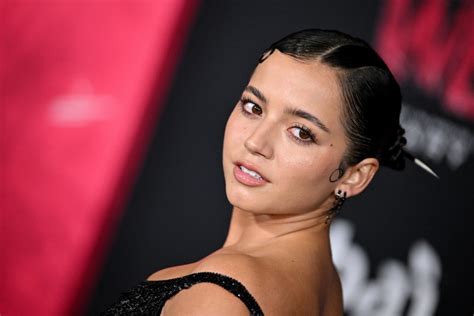 isabela best twitter