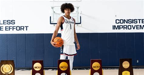 Isaiah Abraham's recruitment continues to trend upward Basketball