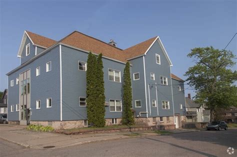 Ishpeming Apartments