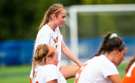 isl girls soccer standings