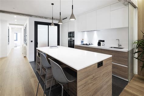 Isla Pegada A La Pared