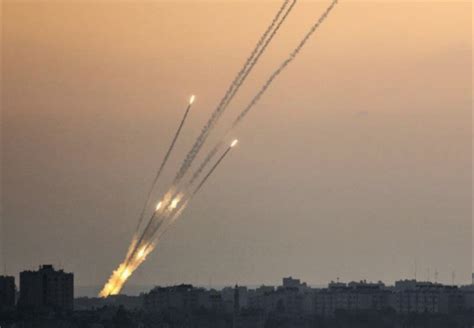 israel gaza rockets airport